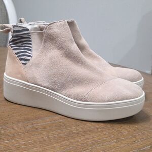 TOMS Jamie Platform Suede Ankle Boot Sneakers - Size 6